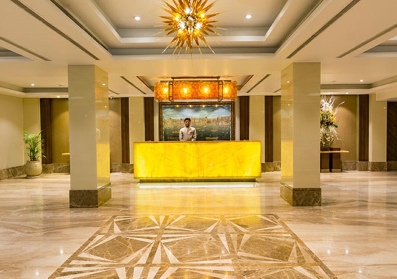 The India Benares Hotel Kültér fotó
