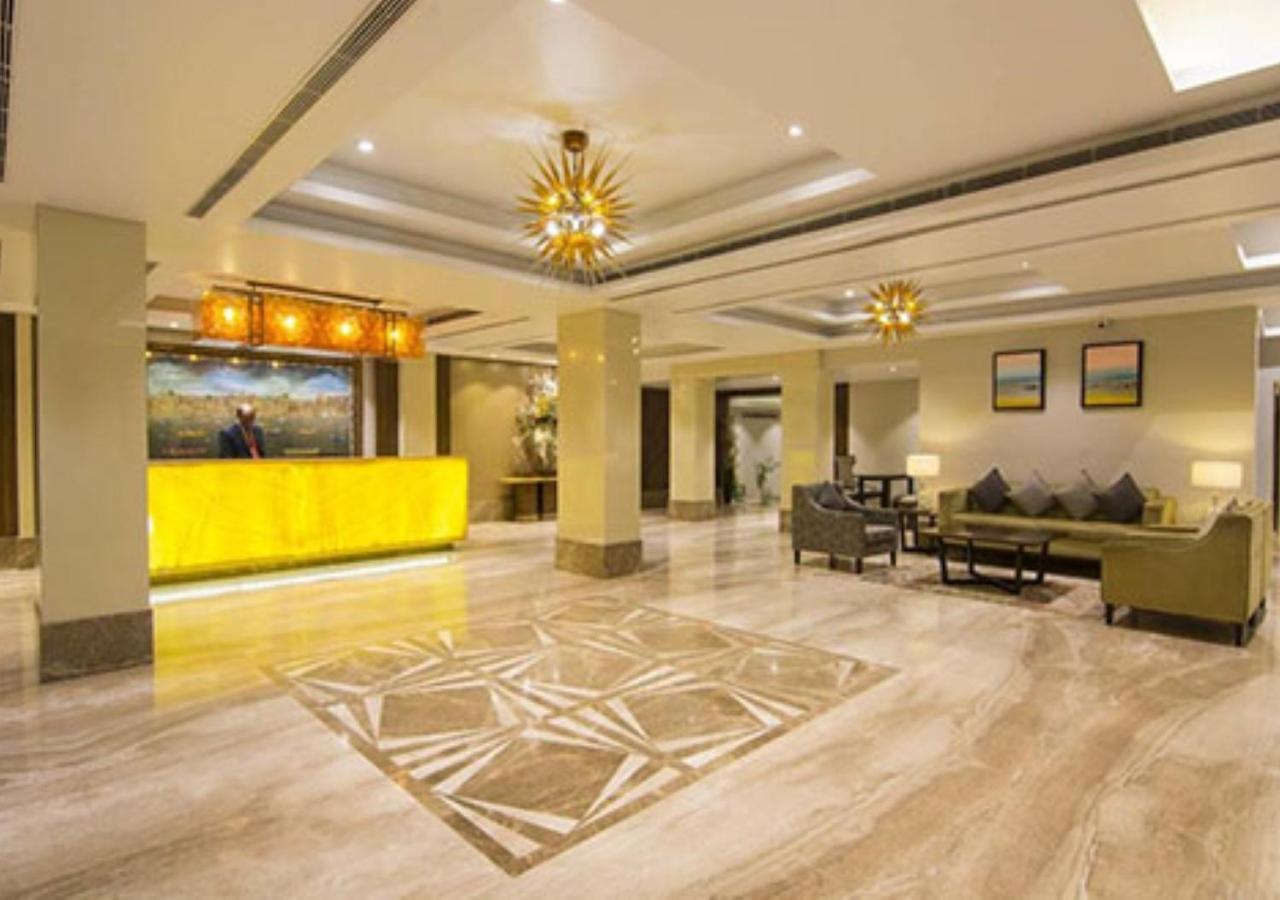 The India Benares Hotel Kültér fotó