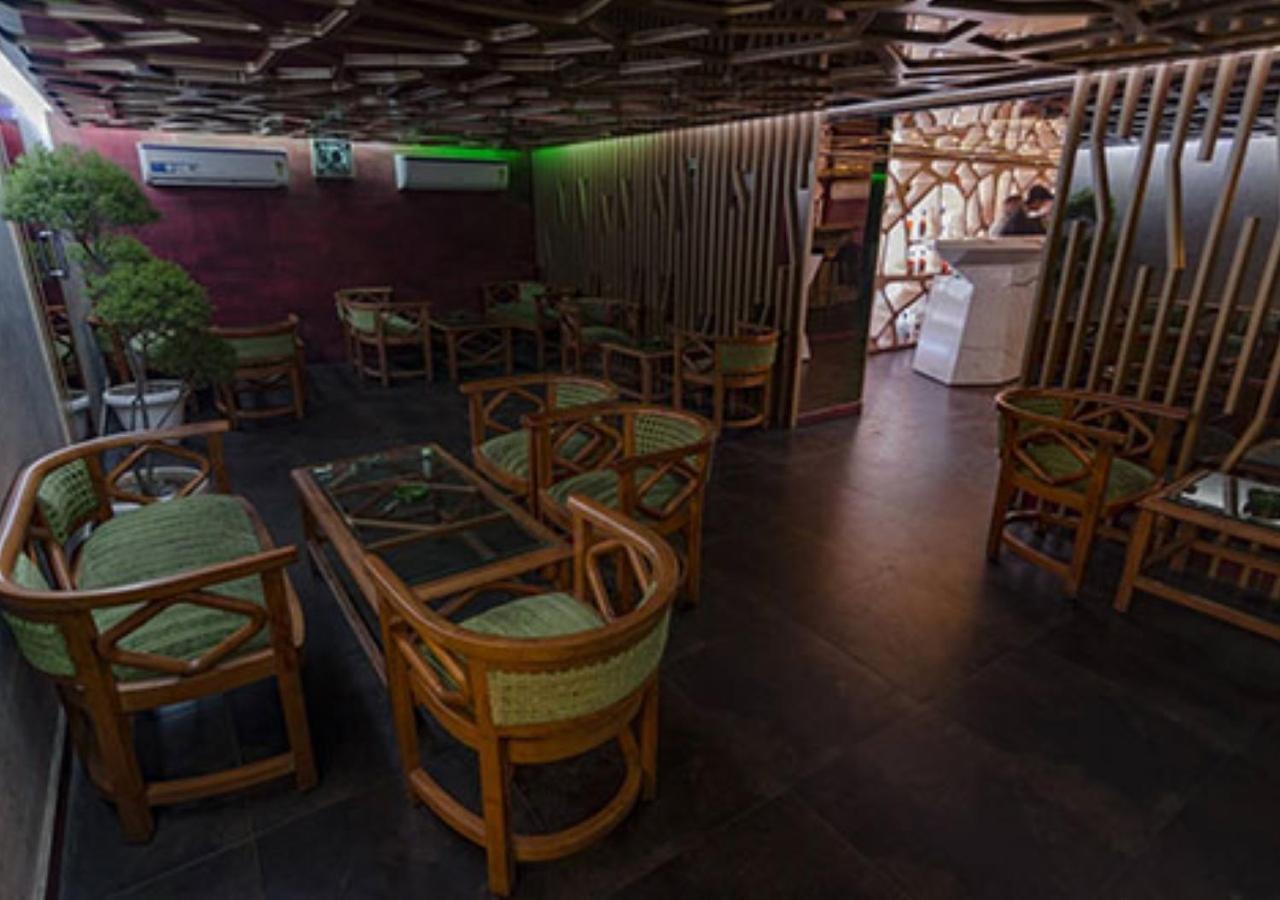 The India Benares Hotel Kültér fotó